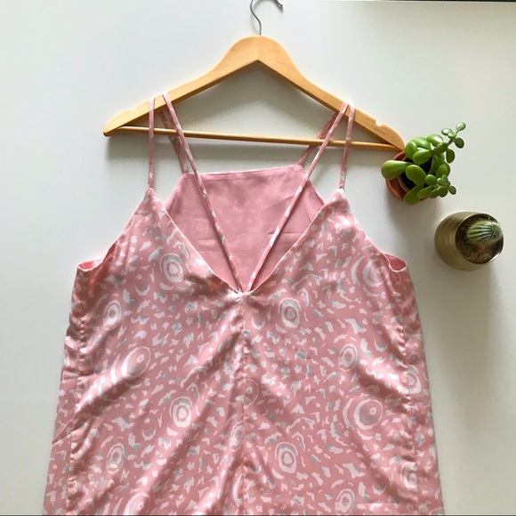 Dual-strap mini dress in pink - Picture 2 of 5